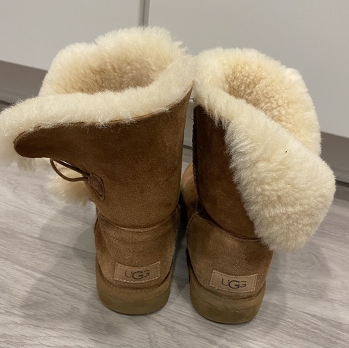 Ugg bailey button boots - w, ii