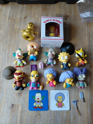 The simpsons figures kidrobot - the,