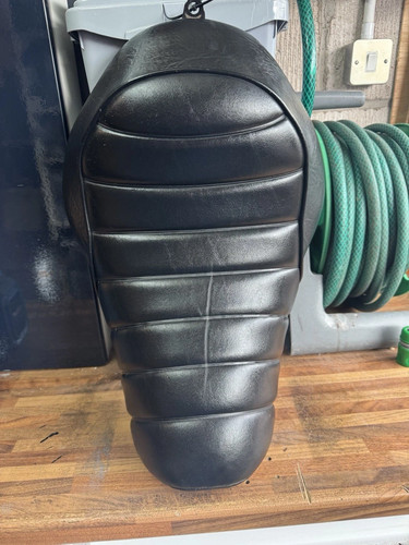 Harley davidson 883 - 883, tuck