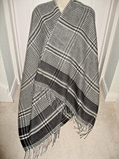 NEW Ladies M&S Large cosy wrap