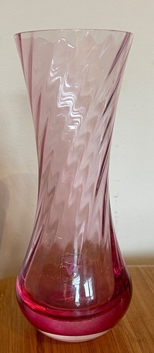 Caithness art glass vase - art,
