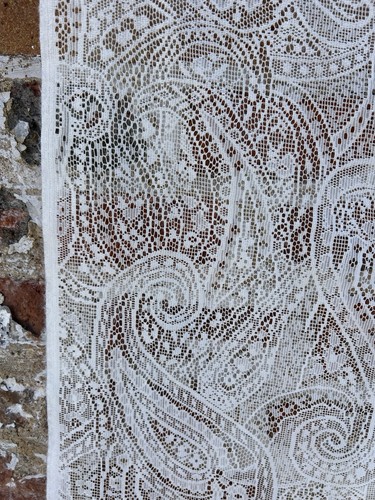 Laura ashley ivory paisley - laura,