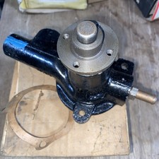 Vauxhall Victor FB,FC Water Pump QWP533 New Old Stock
