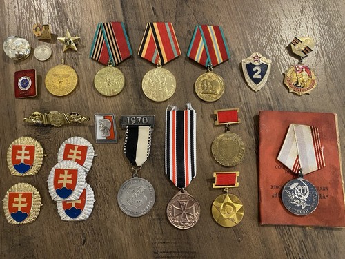 Mixed military medals badges - mixed,