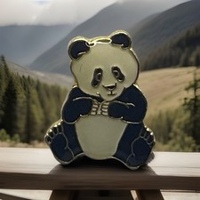 Lovely Cute sitting Panda Bear Enamel Pin Badge. Y13 87