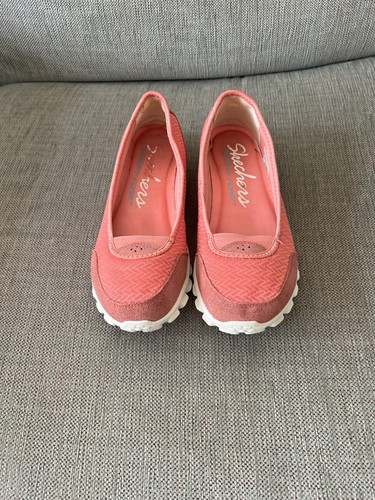 Skechers shoes size ez - 3.5,