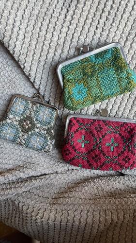 Vintage wool tapestry purse - wool,