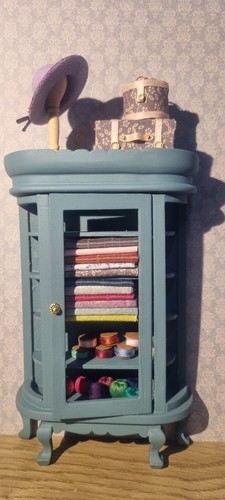 12th scale dollhouse - 12th,