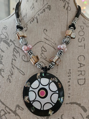 Mother pearl abalone disc - mother,