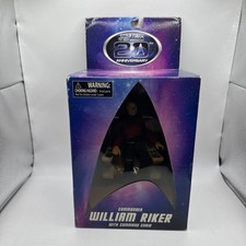 ArtAsylum Diamond Select Star Trek Commander Riker And Command Chair Figure