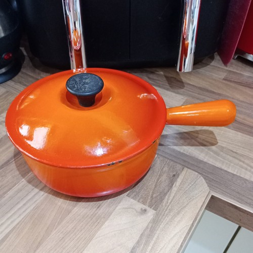 Vintage creuset volcanic - creuset,