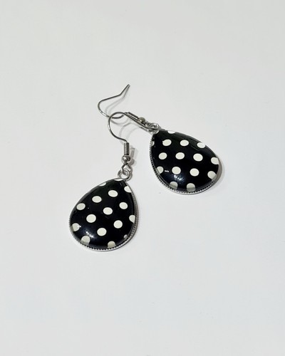 Black and white - , polka