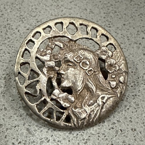 Antique art nouveau button - antique,