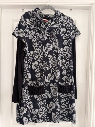 Joe browns blue - white, cowl