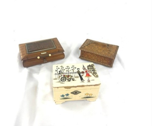 Wooden vintage antique music