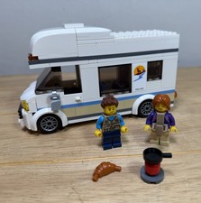 Lego City 60283 Holiday Camper Van Recreational Vehicle + Mum & Dad Incomplete