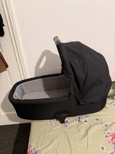 Mamas papas carry cot - carry,