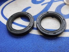 FORD ESCORT MK1 FRONT HUB OIL SEALS X 2 NOS GENUINE FORD EXLUDES TWIN CAM