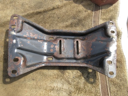 Crossmember rear automatic - on,