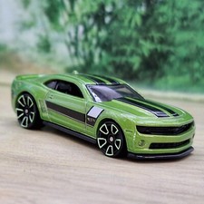 Hot Wheels '13 Chevy Camaro