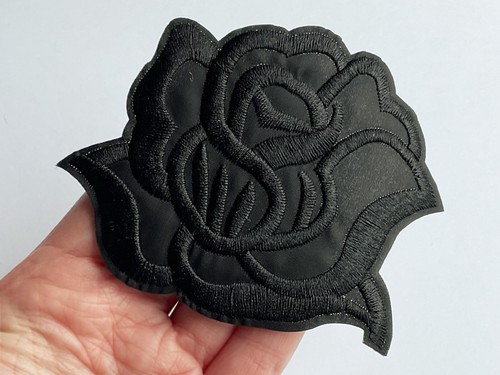 Large black rose - large, badge