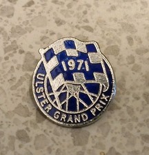Good 1971 Vintage ULSTER GRAND PRIX Motorcycle Racing Enamel Pin Badge