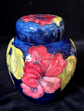 MOORCROFT HIBISCUS FLOWERS GINGER JAR WITH LID Dark Cobalt Blue 6 in., c1953