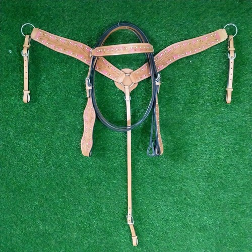 Premium horse show saddle - premium, tack