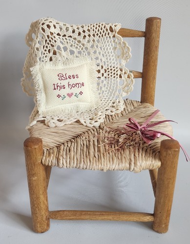 Vtg doll wooden woven chair - vtg,