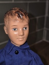 PAUL- SINDY'S BOYFRIEND