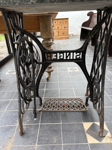 Singer sewing machine table - machine,