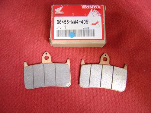 Brake pad set - av, of
