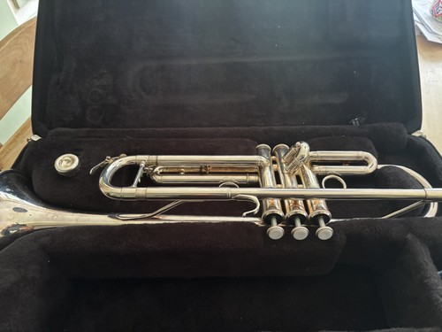 Yamaha ytr 4335gii trumpet - yamaha,