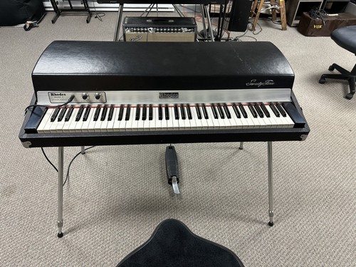 Vintage fender rhodes mark - rhodes,