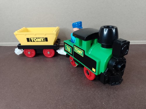 Green steam train vintage - train,