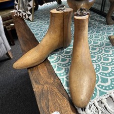 Antique  Pair  Of Wooden LADY Shoe / Boot Trees Left And Right For Displays.