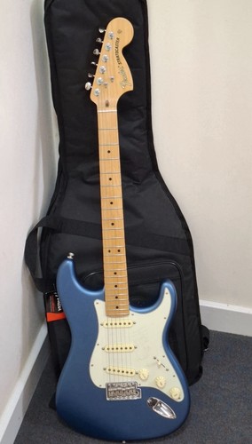 Fender stratocaster performer - fender,