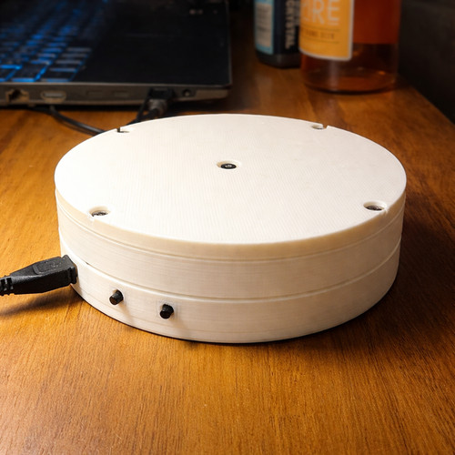 Rotating item stand - rotating,