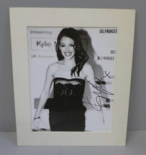 KYLIE MINOGUE AUTOGRAPH SIGNED