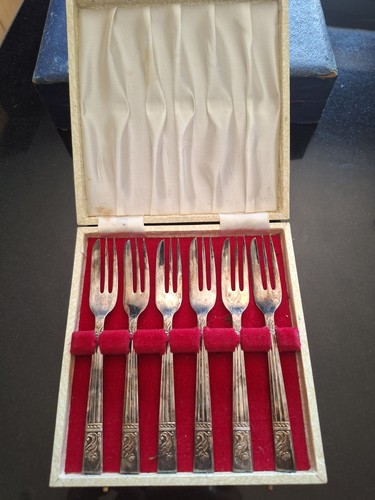 Epns silver plate - plate, pastry