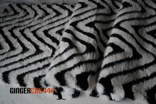 Next black white zig zag - black,
