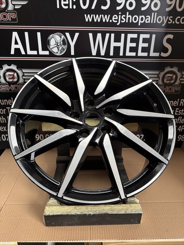 Aston martin alloy - 1, x