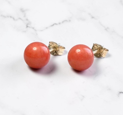 The silver brooch natural - the,