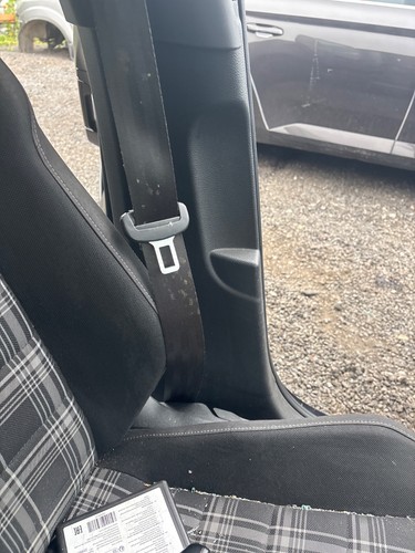 Lower pillar trim left - b-pillar,