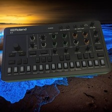 Roland S-1 Tweak Synth Boxed
