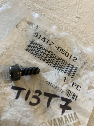 Yamaha 91317 05012 - 91317-05012, screw