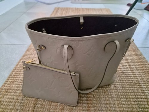 Authentic louis vuitton - louis,
