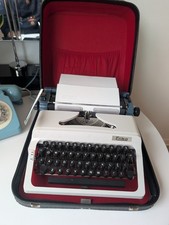 Erika Typewriter Model 34