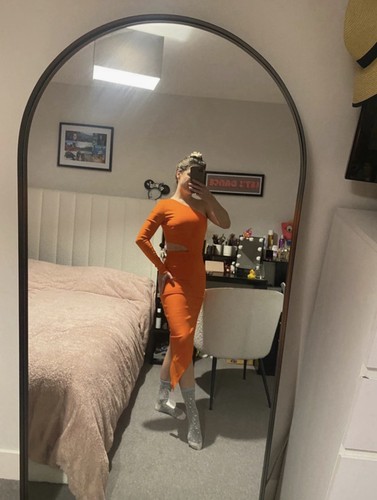 Bnwt vesper size - size, tangerine