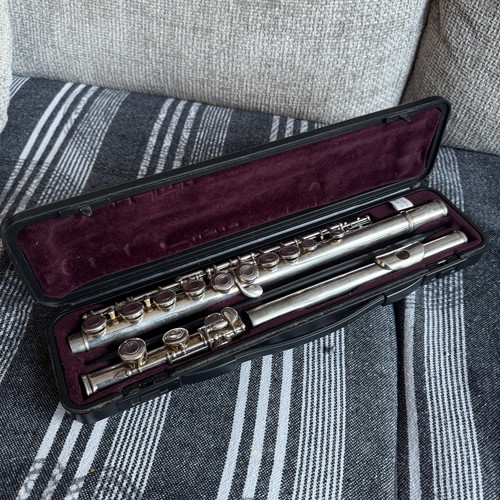 Yamaha silver played flute - yamaha,